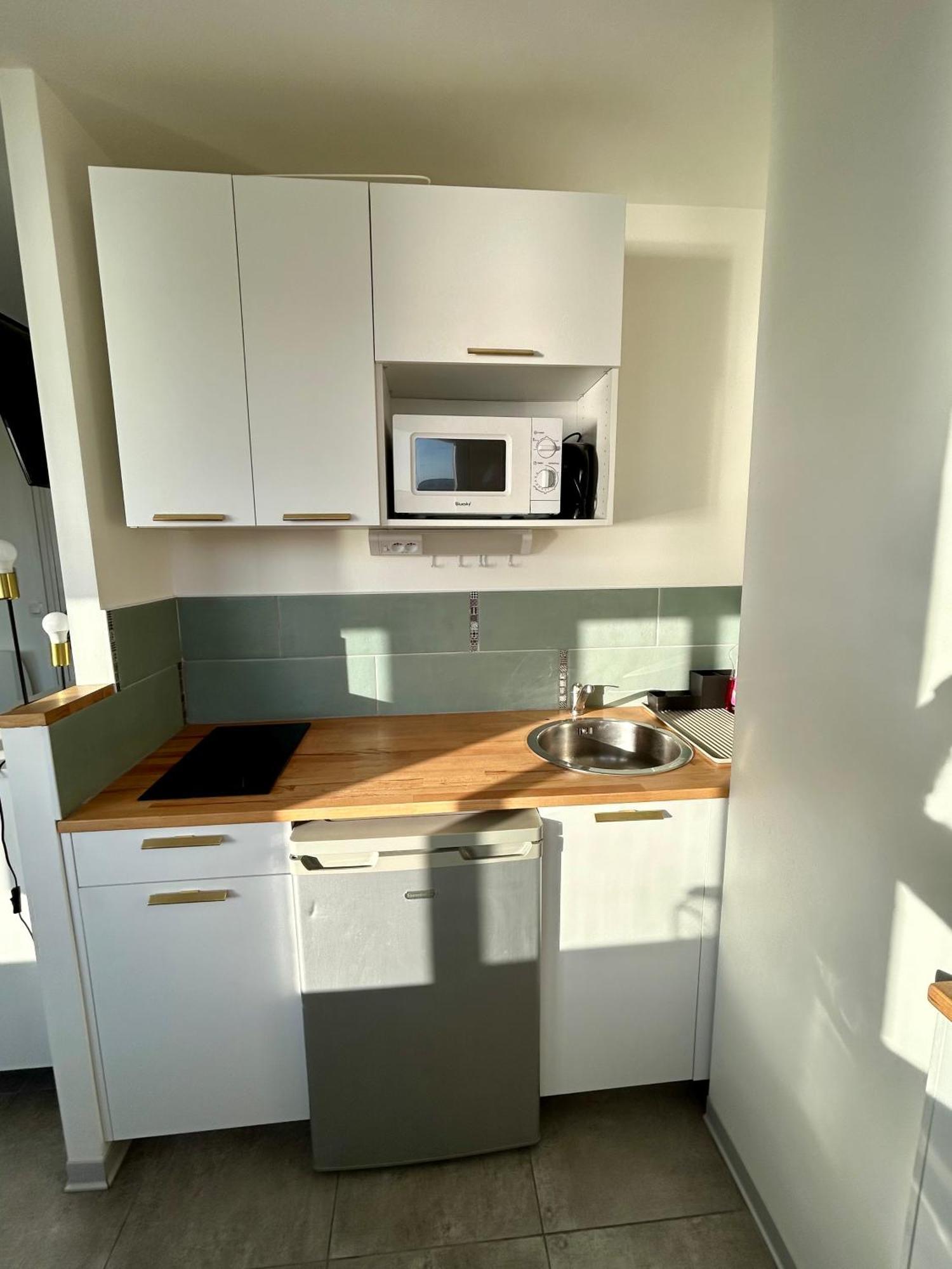 Estudio 1ere Ligne Vue ,place De Parking Privee Acces A La De La 3eme Etage * Palavas-les-Flots